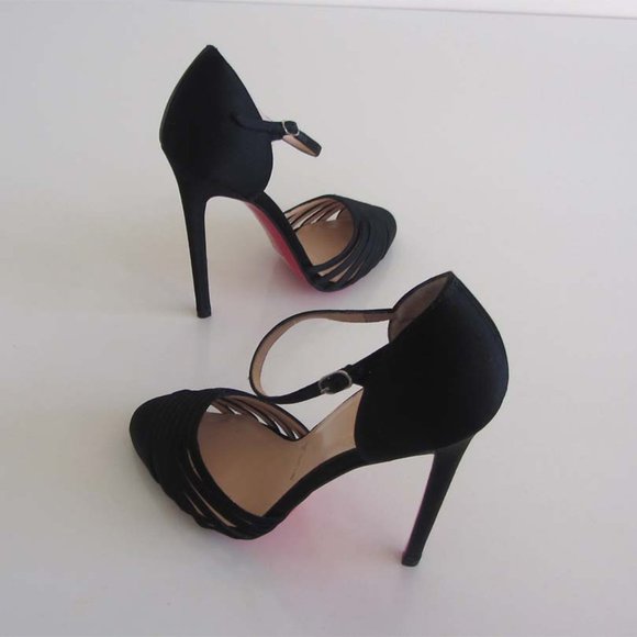CHRISTIAN LOUBOUTIN En Passant strap pumps 7 US 37 - Picture 7 of 8